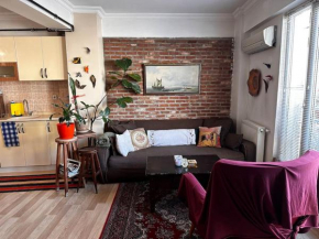 Cozy Flat to Taxim, Beyoglu, Pera, Galata